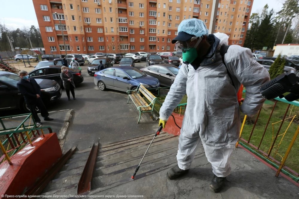 В Сергиевом Посаде стало меньше жалоб на уборку подъездов