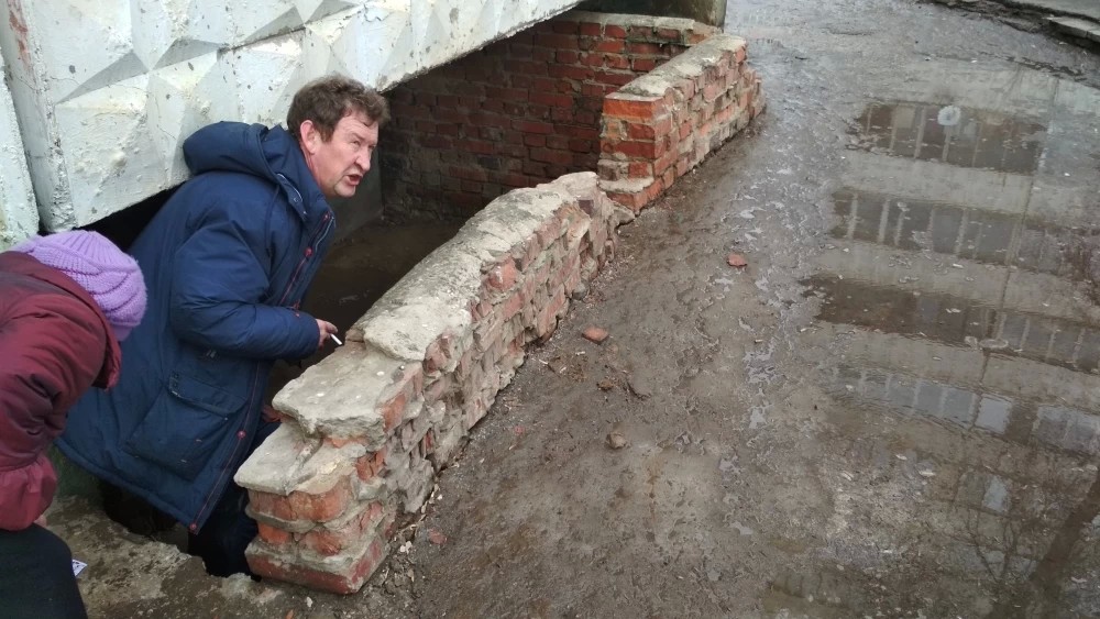 Жилищные инспекторы обязали УК устранить нарушения в содержании подвалов
