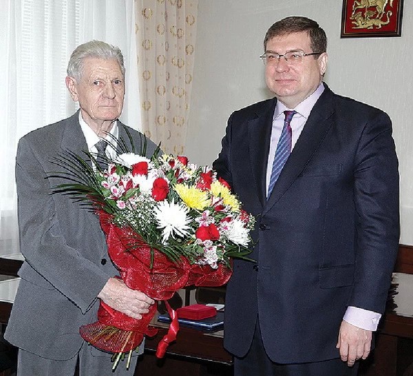 Творцу истории — 80