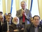 Лауреаты хотят работать