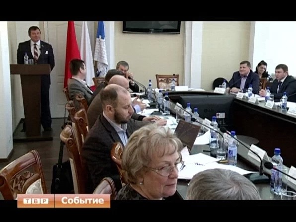 Депутаты горсовета приняли отставку Виктора Букина