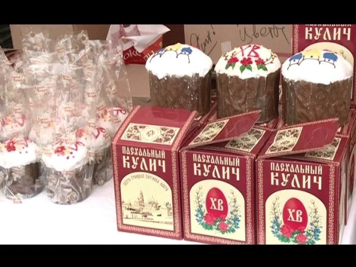 В пекарне Лавры начали печь куличи