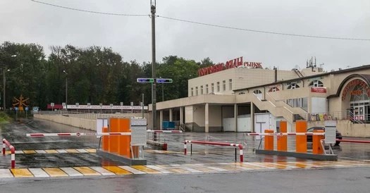 Прибавит ли платная парковка покупателей?