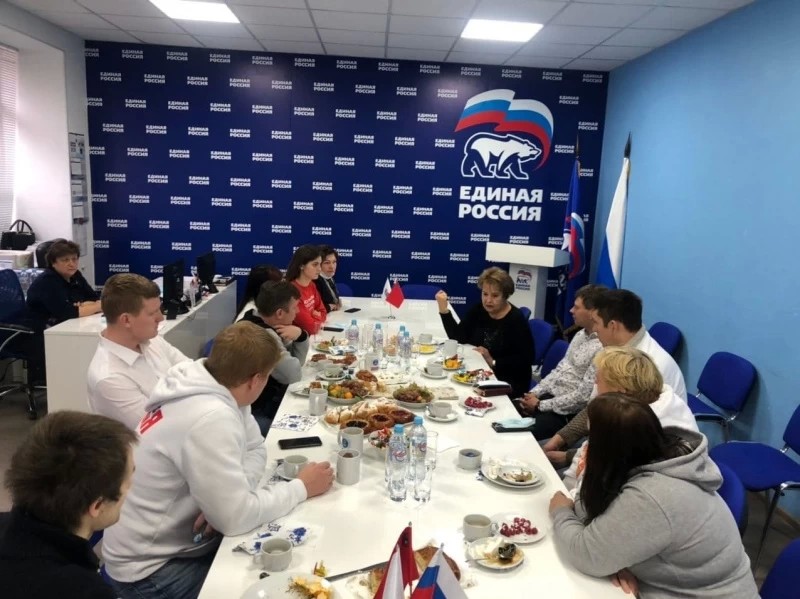 Единороссы Сергиева Посада поблагодарили волонтеров