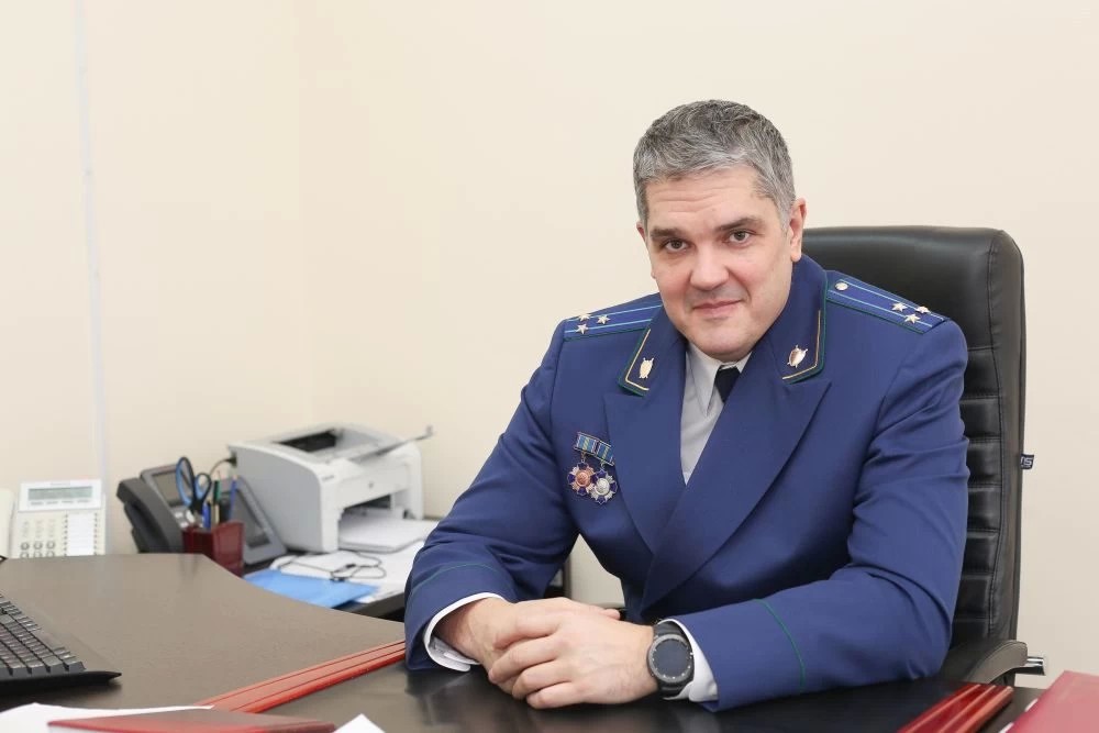 Александр ДРОНЯЕВ: «В должности прокурора романтики немного»