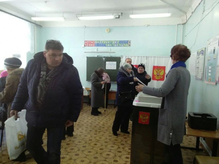 В Сергиевом Посаде продолжаются выборы президента: жители голосуют активно