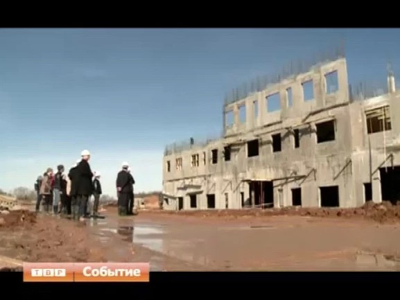 Глава района Сергей Пахомов посетил социально важный строительный объект