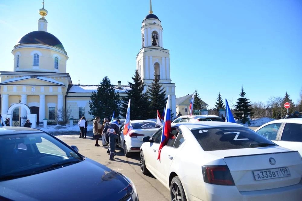 Автопробег в поддержку солдат, участвующих в проведении спецоперации