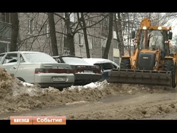 Город пытаются очистить от снега