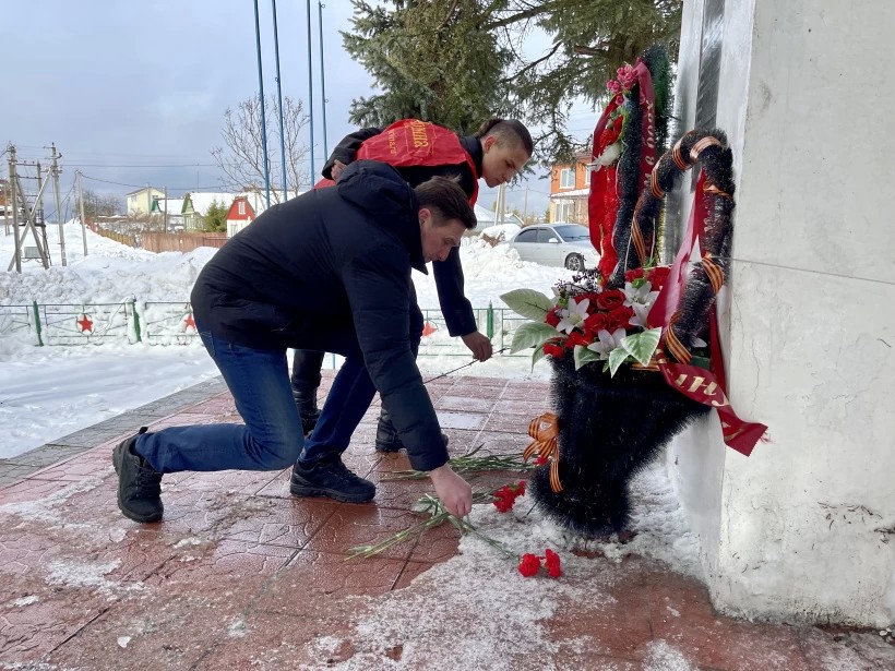 В Пересвете почтили память защитников Отечества