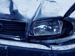 Автобус не поделил дорогу с ВАЗом