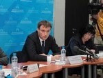 Чиновники вернут долг первыми