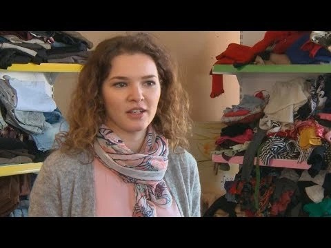Анна Друндина помогает вещами