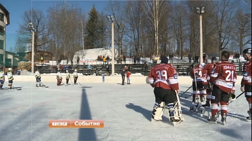 Первенство по хоккею