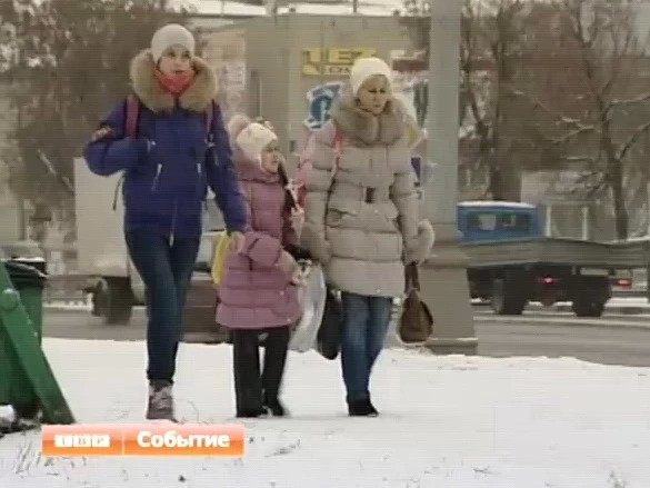 Картина дня — снегопад в городе