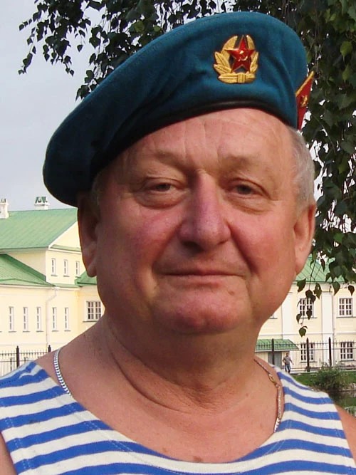 Василий Сидоров: «Ряженых мы за версту узнаём!»