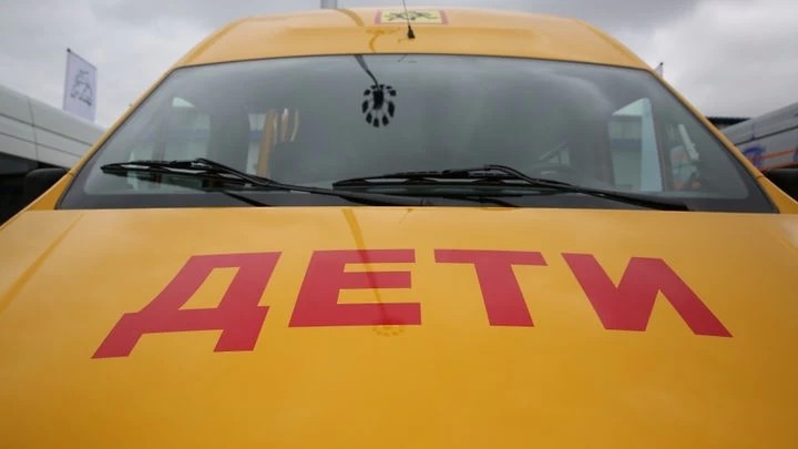 Подмосковье получит три новых школьных автобуса