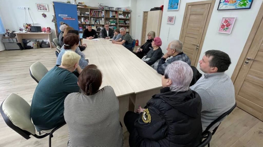 Константин Негурица провел встречу с коллективом Дома культуры «Космос»