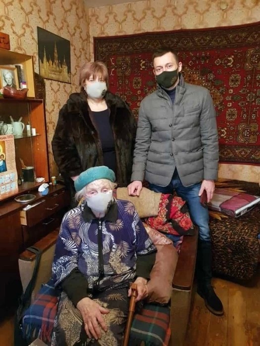 Блокадников Ленинграда посетил Александр Легков и Татьяна Накорякова