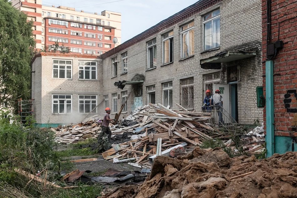 Он возвращается