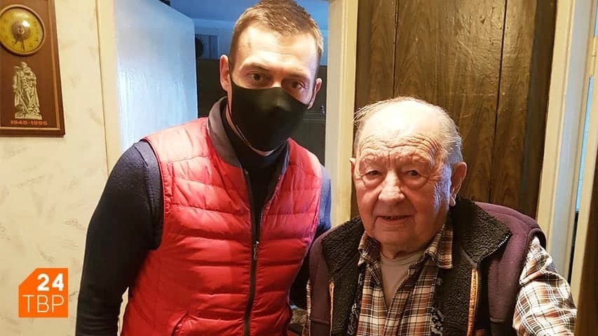 Ветеран войны Николай Тимофеев получил поздравления с Новым годом от депутата Мособлдумы