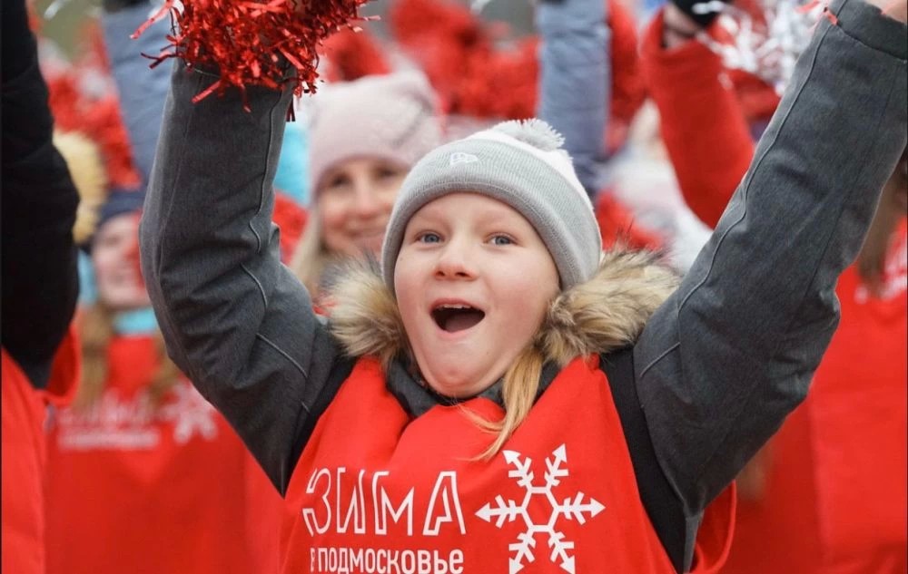 Сергиевопосадцы приехали в Дмитров на масштабный праздник «Спорт! Снег! Смех!»
