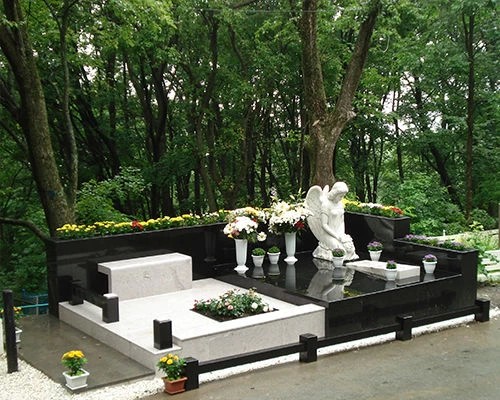 В Подмосковье до конца года благоустроят более 50 кладбищ