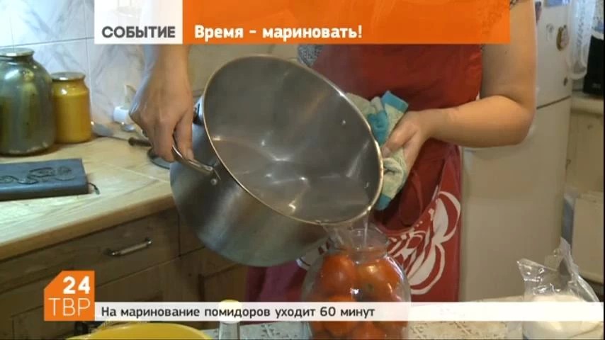 Осень - прекрасное время, что бы начать делать различные заготовки на зиму.  Весь процесс приготовления маринованных помидоров подробно - в рубрике “Тема”