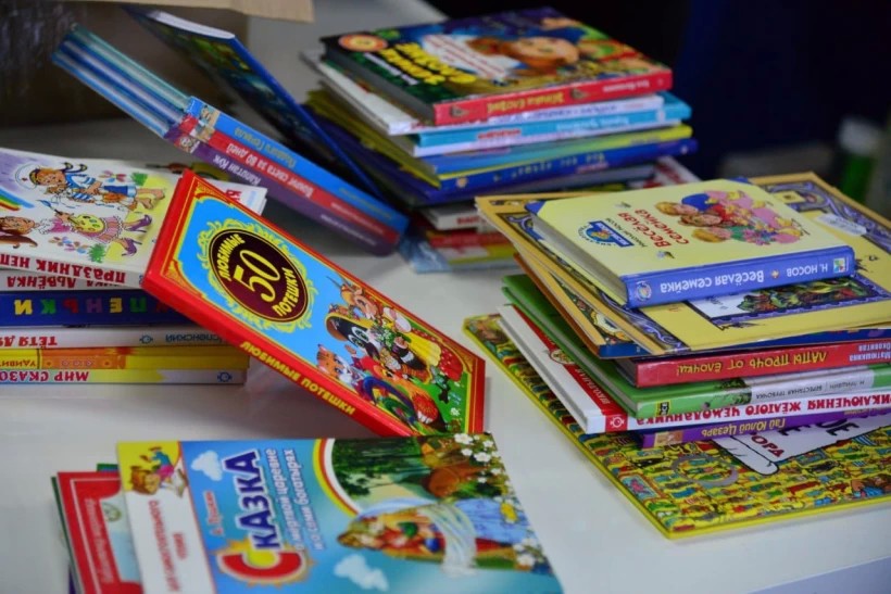 В Сергиево-Посадском округе собрали детские книги для Донбасса