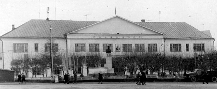 ПЕРВЫЙ ДОМ СОВЕТОВ. Сто лет назад монастырская недвижимость была национализирована большевиками