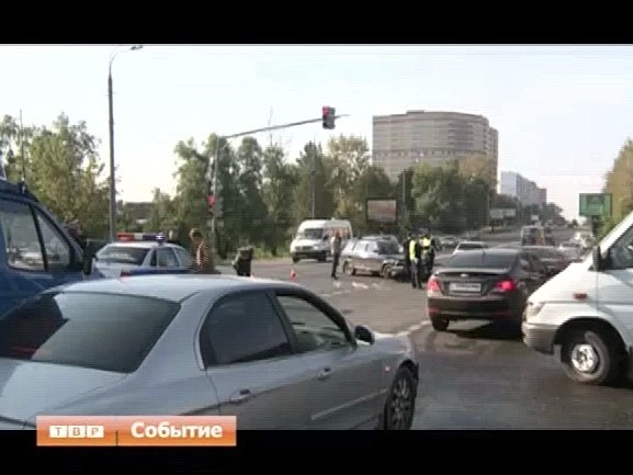 Мотоцикл против “Жигулей”