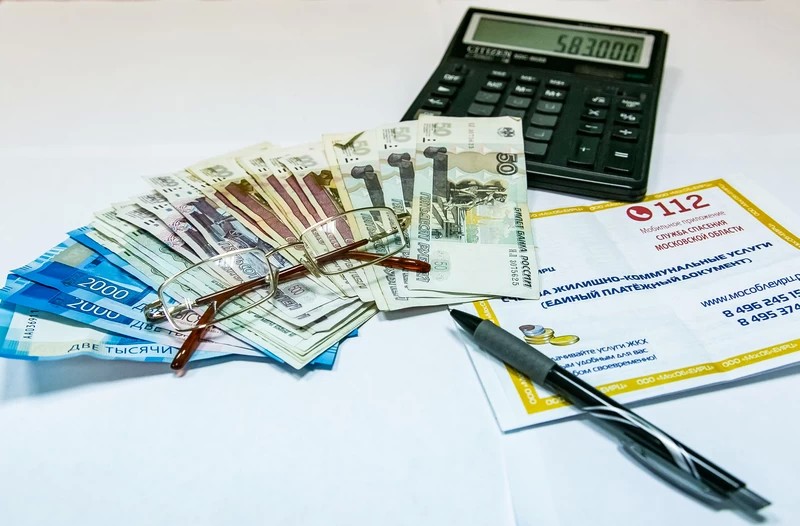 Правомерна ли комиссия при оплате услуг ЖКХ?