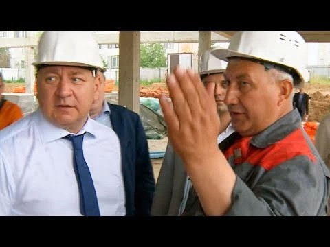 Школу на Северном строят с опережением, в школе №15 заменили все окна
