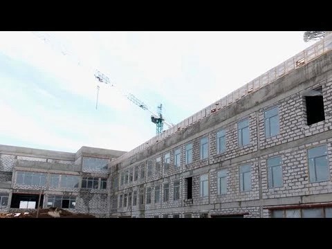 Проект школы улучшили, срок сдачи сместили
