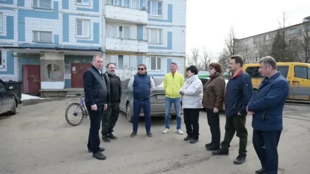 Выездную рабочую встречу провела председатель Совета депутатов СПГО Рита Тихомирова