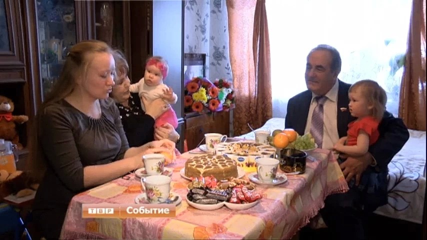 Юбилейный сертификат на материнский капитал получила семья в Сергиево-Посадском районе