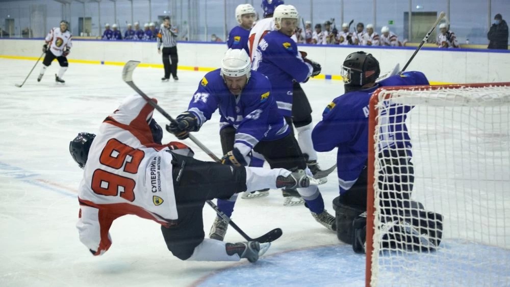 «Ночная лига» открывает в Посаде новый хоккейный сезон