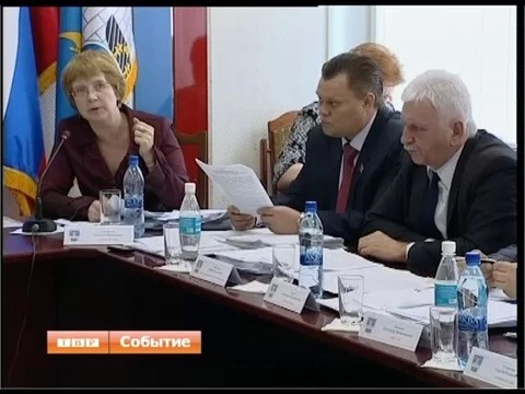 Районные депутаты советуют чиновникам активнее пополнять бюджет района