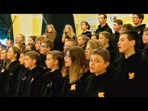 Французы поют «Подмосковные вечера»