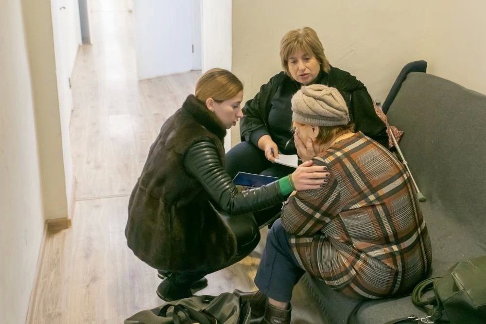 Приехала к родственнице и осталась на улице