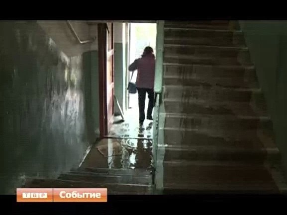 Когда горячая вода не в радость. Квартиры на Клементьевке при подаче отопления оказались затоплены