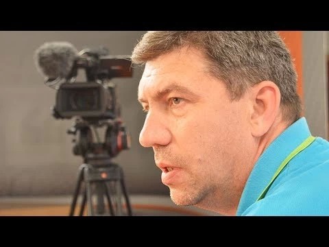 Чем живёт крытый лёд летом?