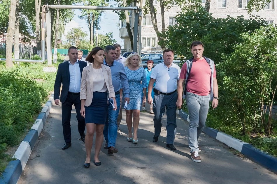 Прислушиваясь к людям