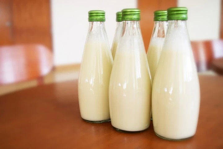 „Молокосодержащий продукт с заменителем молочного жира, произведенный по технологии сметаны“: теперь название не должно ввести в заблуждение