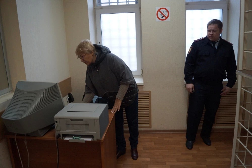 Общественники проверили работу ИВС и  спецприёмника