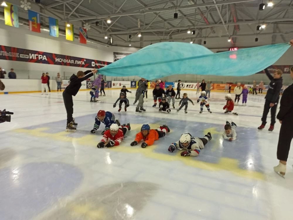 День защиты детей встречают на льду