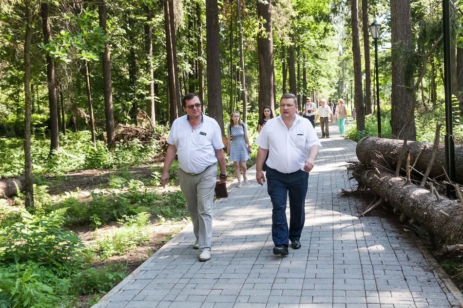 Пешеходная тропа в Абрамцево сделана на совесть