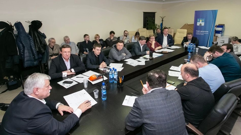 И снова метры ополчились на людей