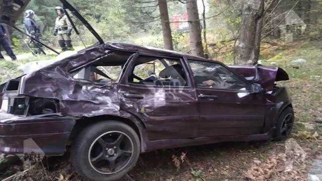Трое погибли в аварии в Самотовино