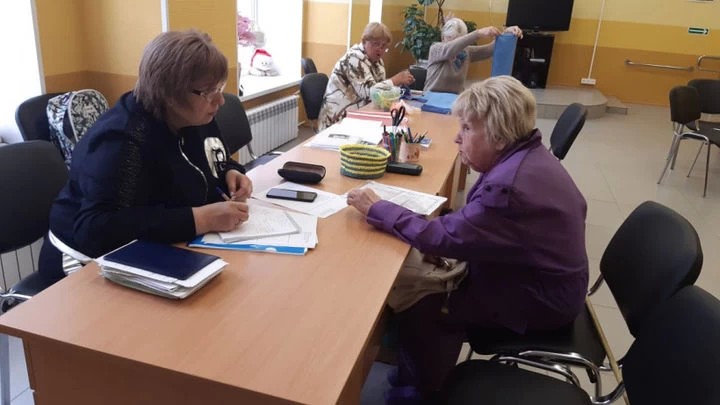 Бесплатную правовую консультацию получили пенсионеры в Пересвете